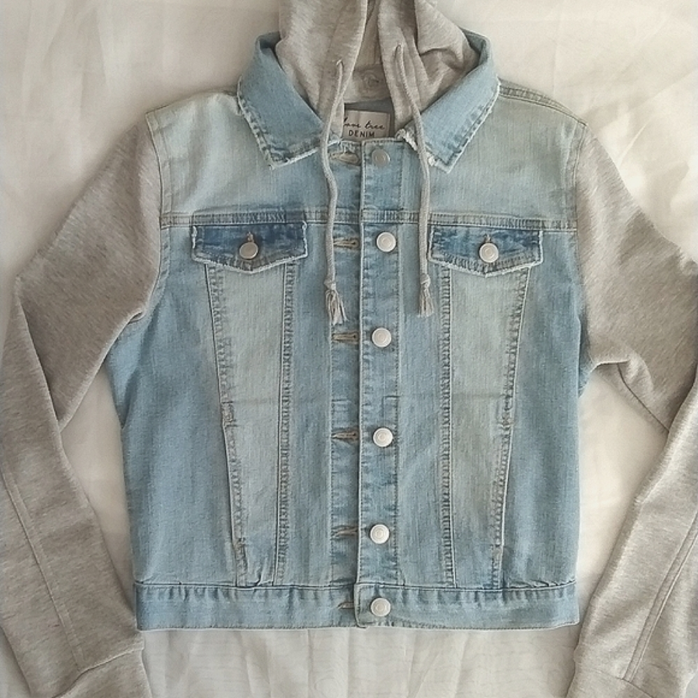 Forever 21 Jean Jacket (Size S)